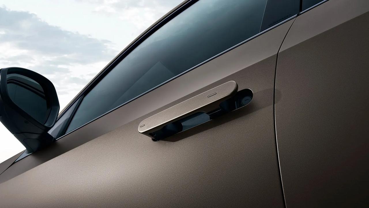 家庭出行需求升级下，2026款途昂Pro以25.99万起限时价，融合第五代EA8