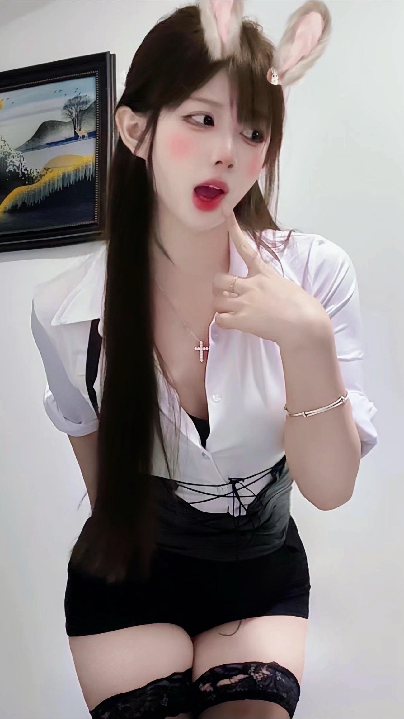 想做你怀里的猫 连睡觉都是在撒娇