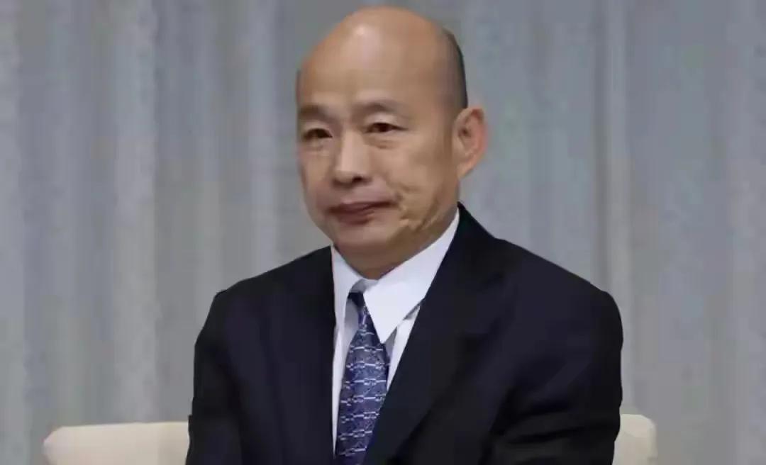 柯志恩声量逆势翻转的时间先于韩国瑜！就在9月11日，一份关于高雄角逐的民调结果显