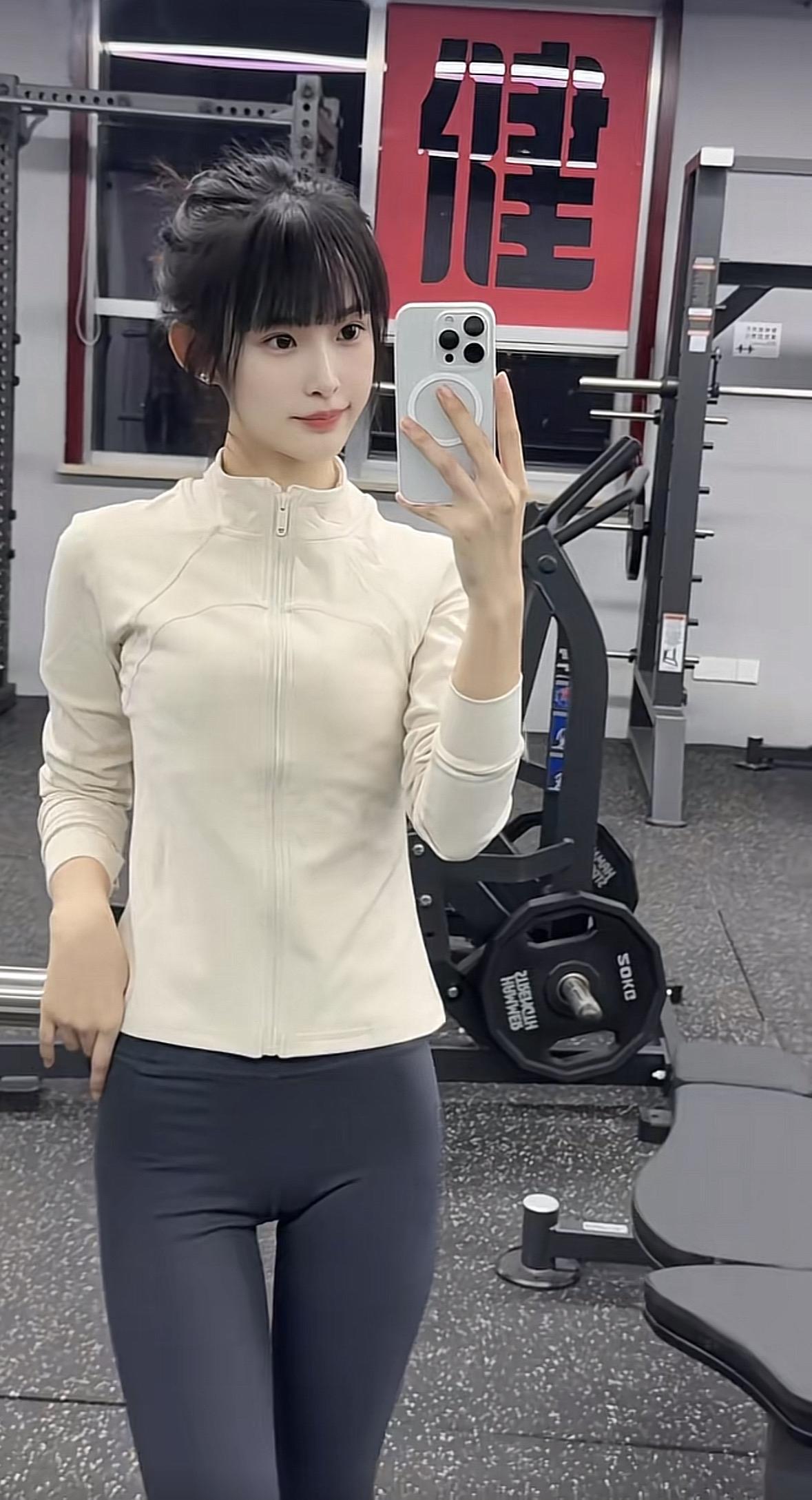 健身打卡💪元气满满的一天从运动开始！💪🏋️‍♀️