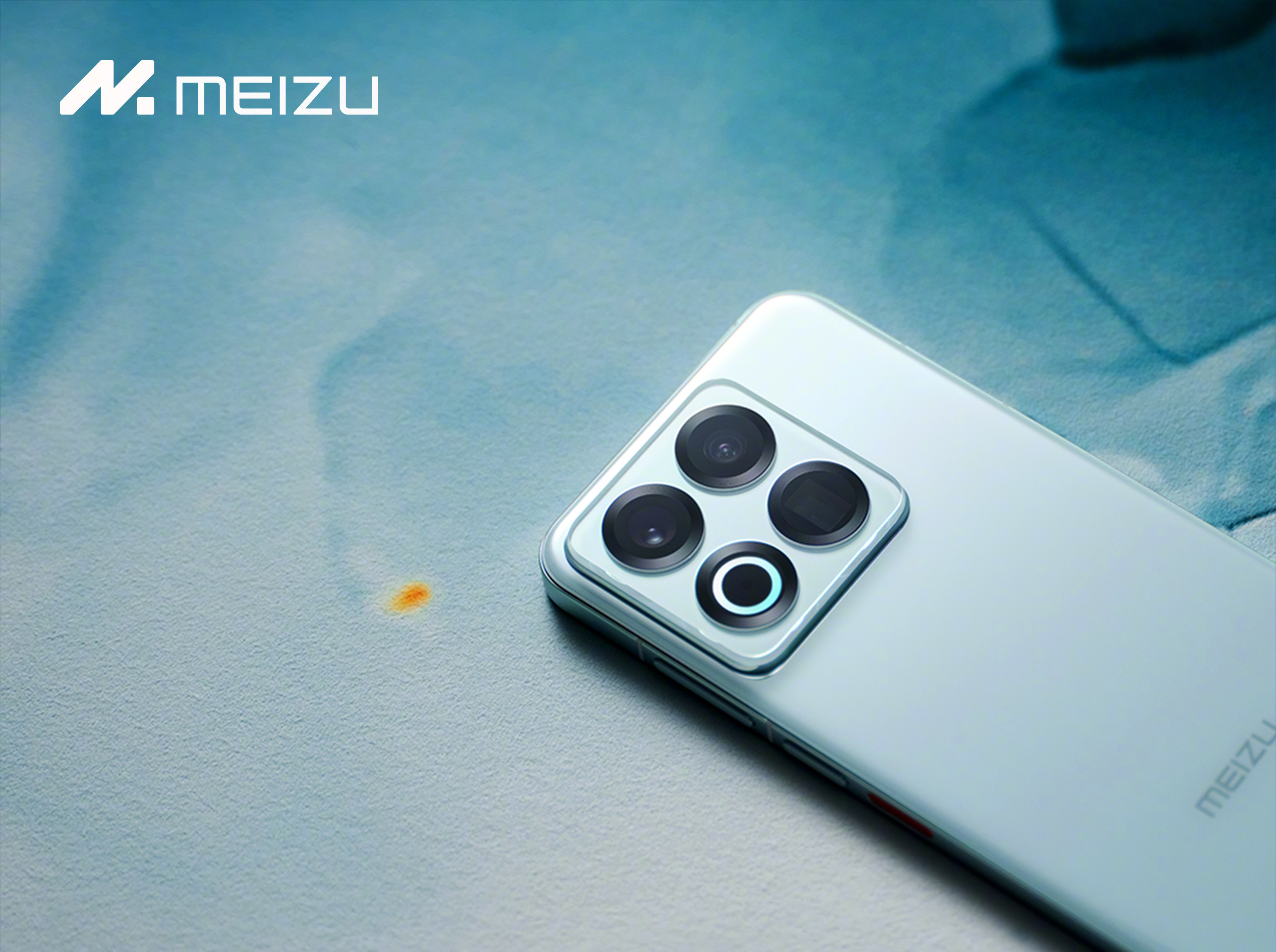 没想到月白天青在魅族22上回归了，这个颜色应该是除魅族白之外赞誉最好高的一款配