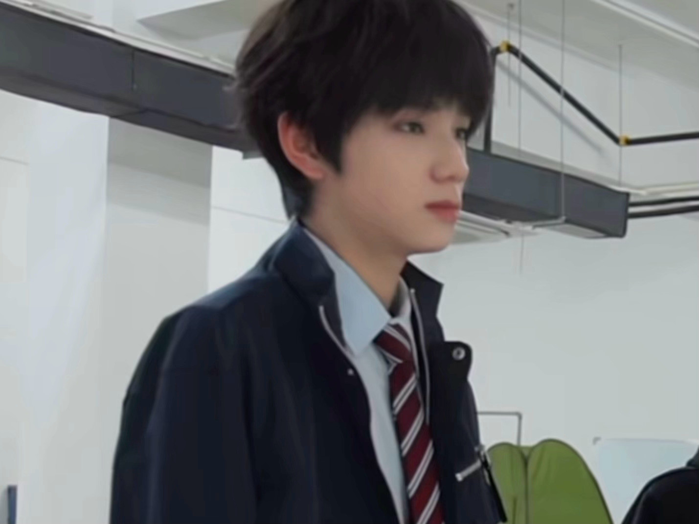 被这个王橹杰可爱的不行。。随地大小演“神的凝视”哈哈哈哈哈哈王橹杰又怎么了我的