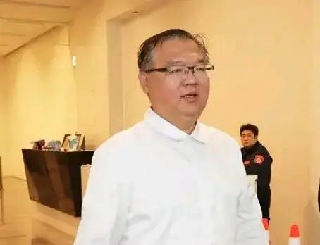 马萧事件能否降温，关键人物在李德维身上了，他是两边都能说上话的人。马英九基金