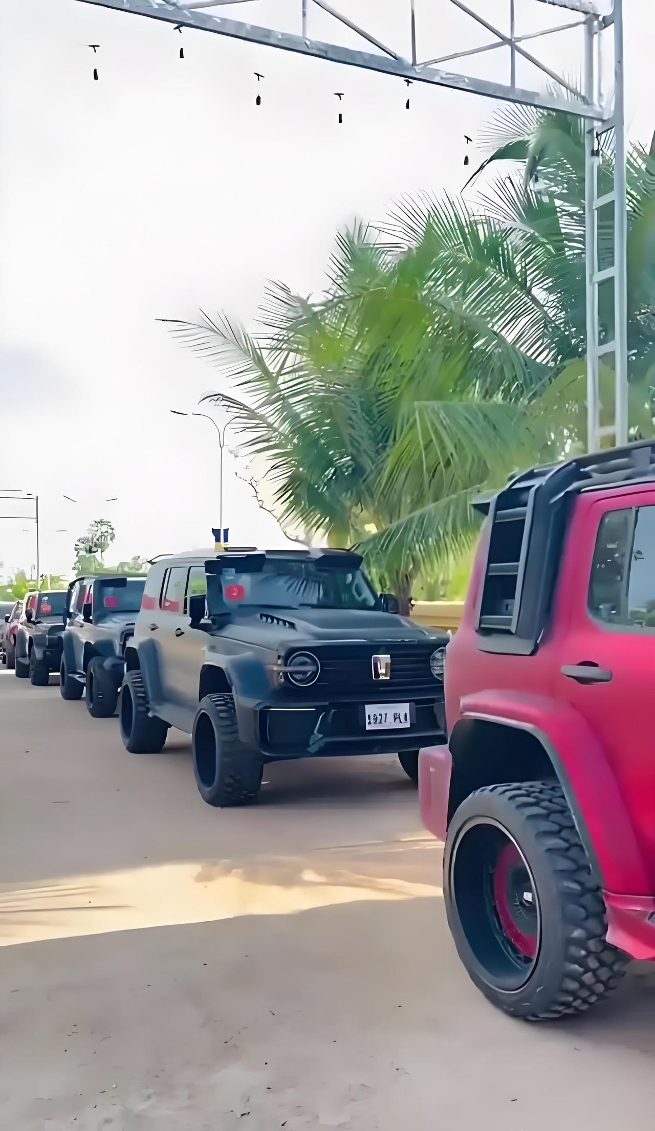 坦克300在马来西亚卖40万人民币。听着是不是有点懵？国内买这车，大伙儿聊的