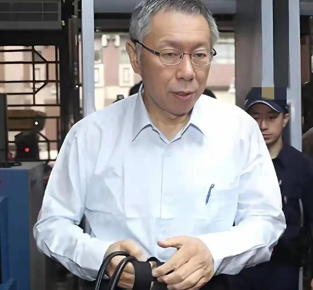 郑丽文发起725凯道行动，黄国昌态度明确，柯文哲将缺席？白营回应来了！自从郑丽