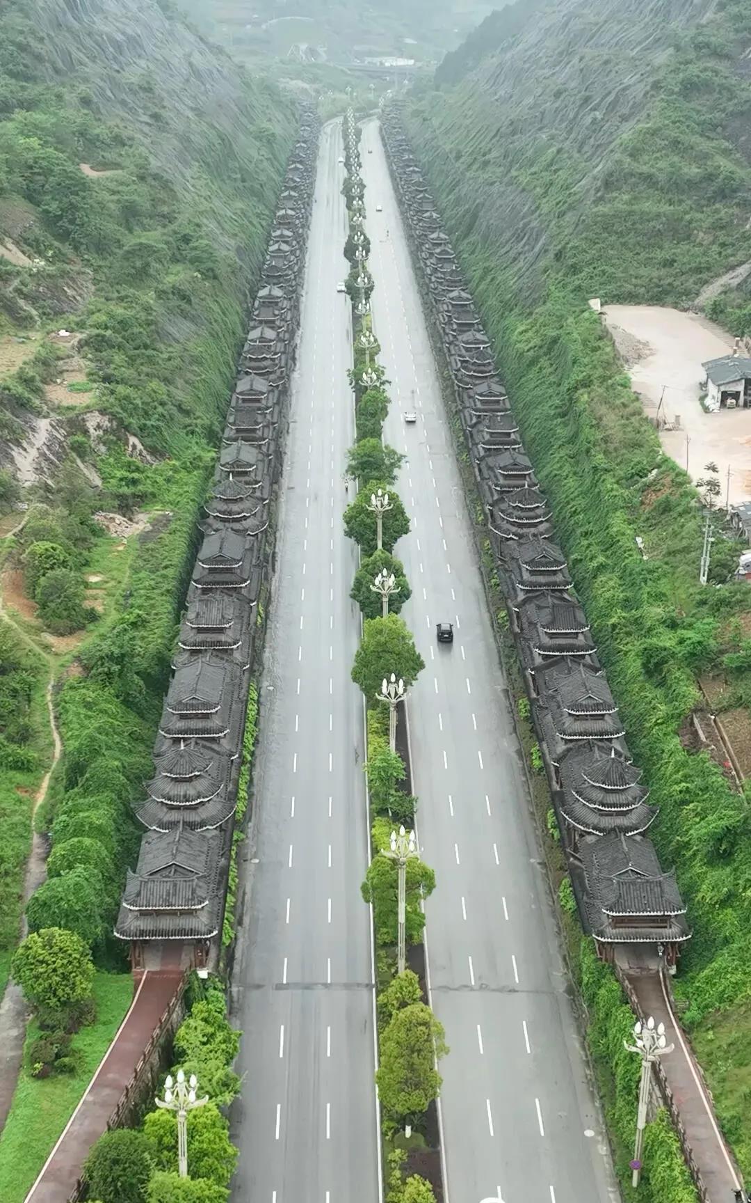 世界上最长的风雨桥，位于贵州凯里市，你知道它的作用吗？