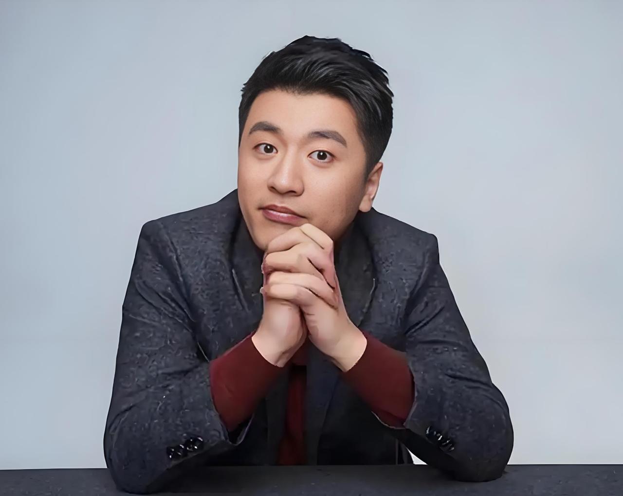 刚刷到，张雪峰老师峰学蔚来的接班人武亮开播了，但是，好像得到的回馈不是很好，收获