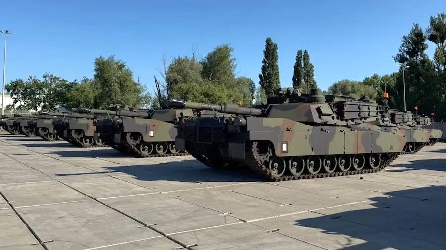 波兰已接收182辆美制M1A2SEPv3主战坦克，共采购250辆美国根据2