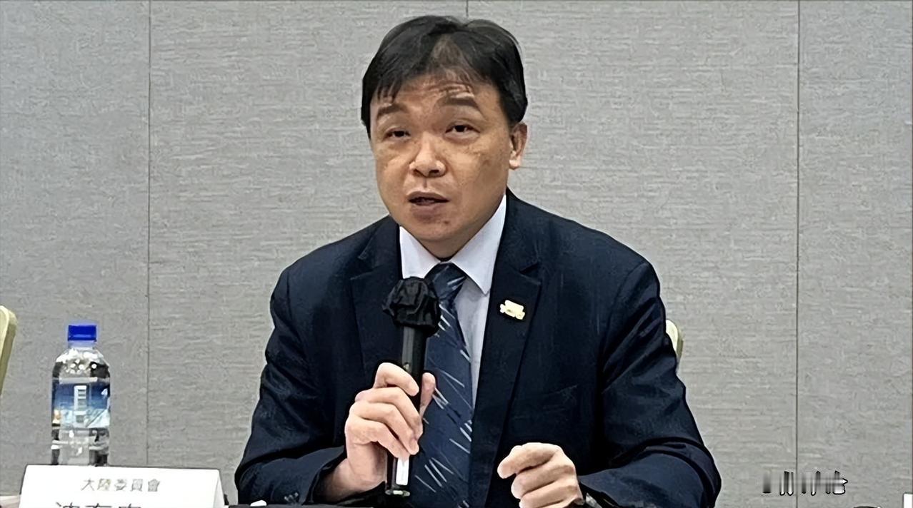 在“台独”眼里，汉服也成“统战工具”。台媒报道，针对绿营议员指称有民间团体在台