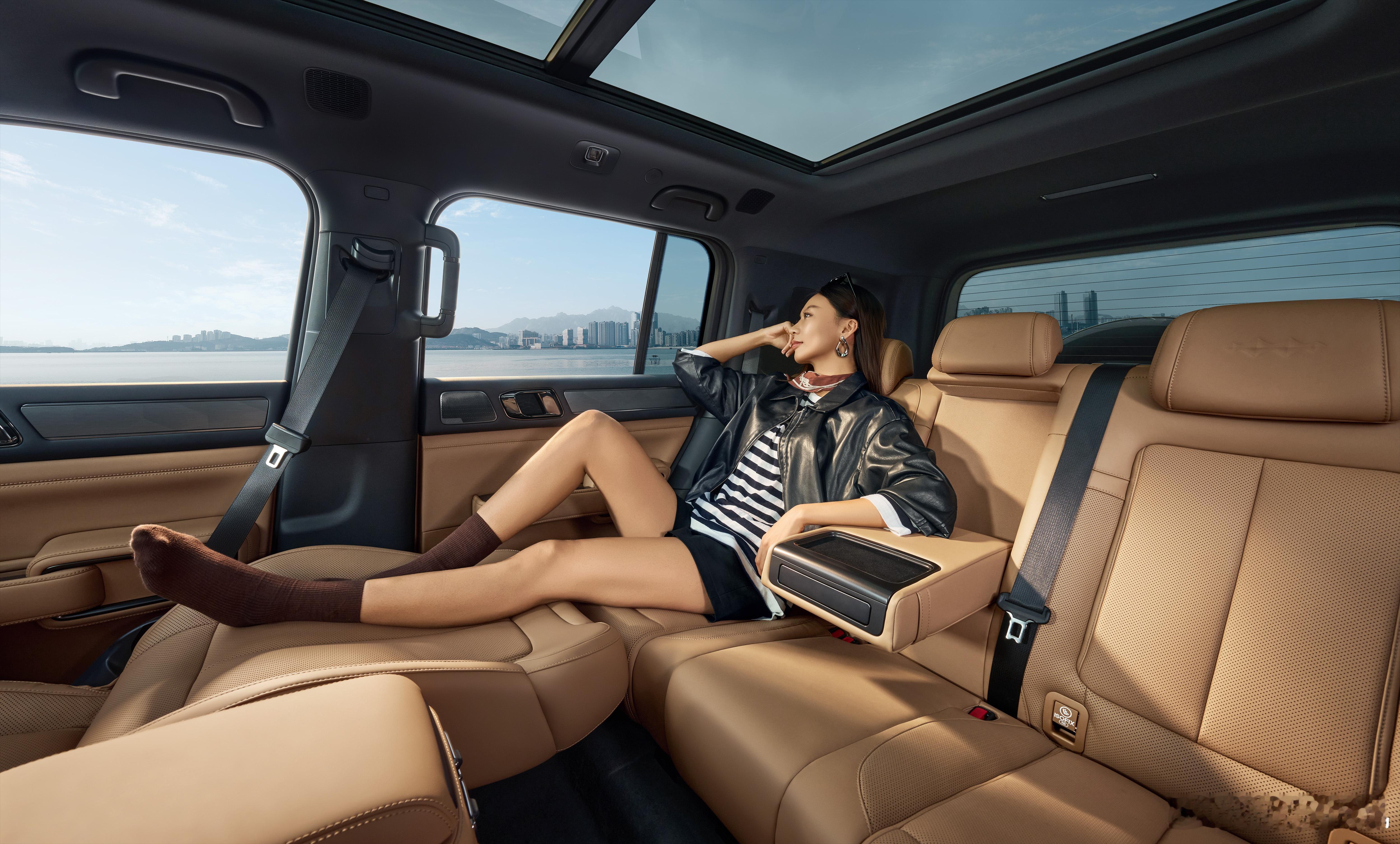 豹5长续航版本，豹8大五座版，方程豹秋季新品正式上市10月20日，方程豹汽车“豹