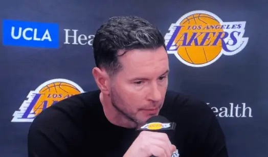 雷迪克：“球队始终在同样的问题上栽跟头！我们没有回防，目前对我们球队来说，限制持