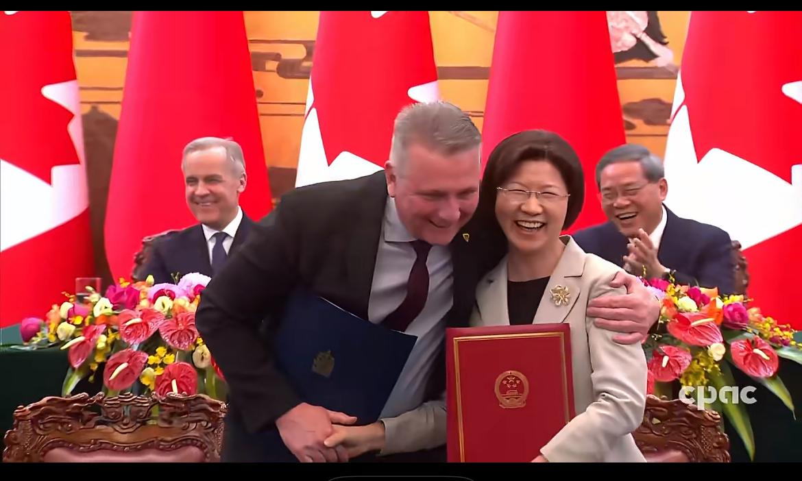 中加合作突然深化，或在西方引发“加拿大效应”！加拿大总理卡尼宣布，加拿大将“