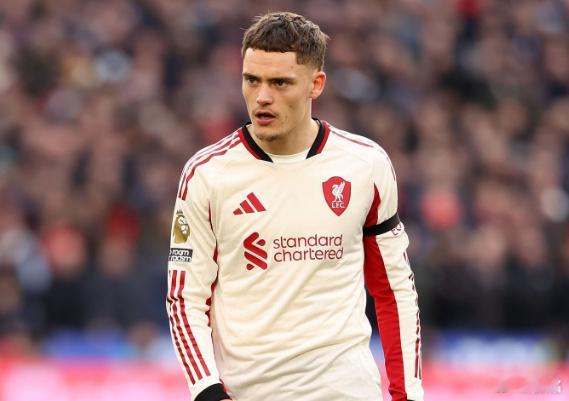 西汉姆联vs利物浦这个半场，其实维尔茨踢得很不错，确实很活跃。维尔茨的球传的已