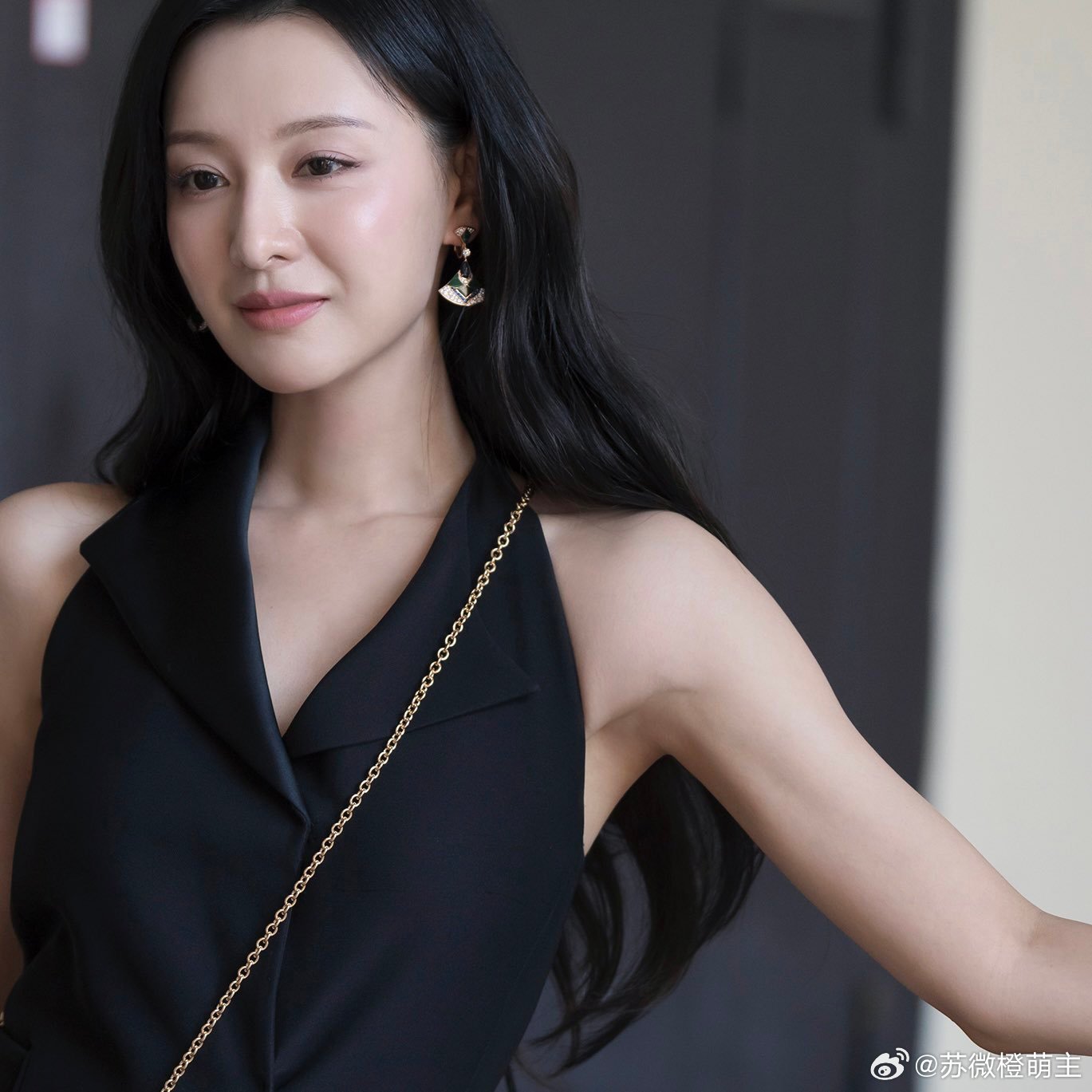 MYQUEEN人类真的能这么美吗金智媛