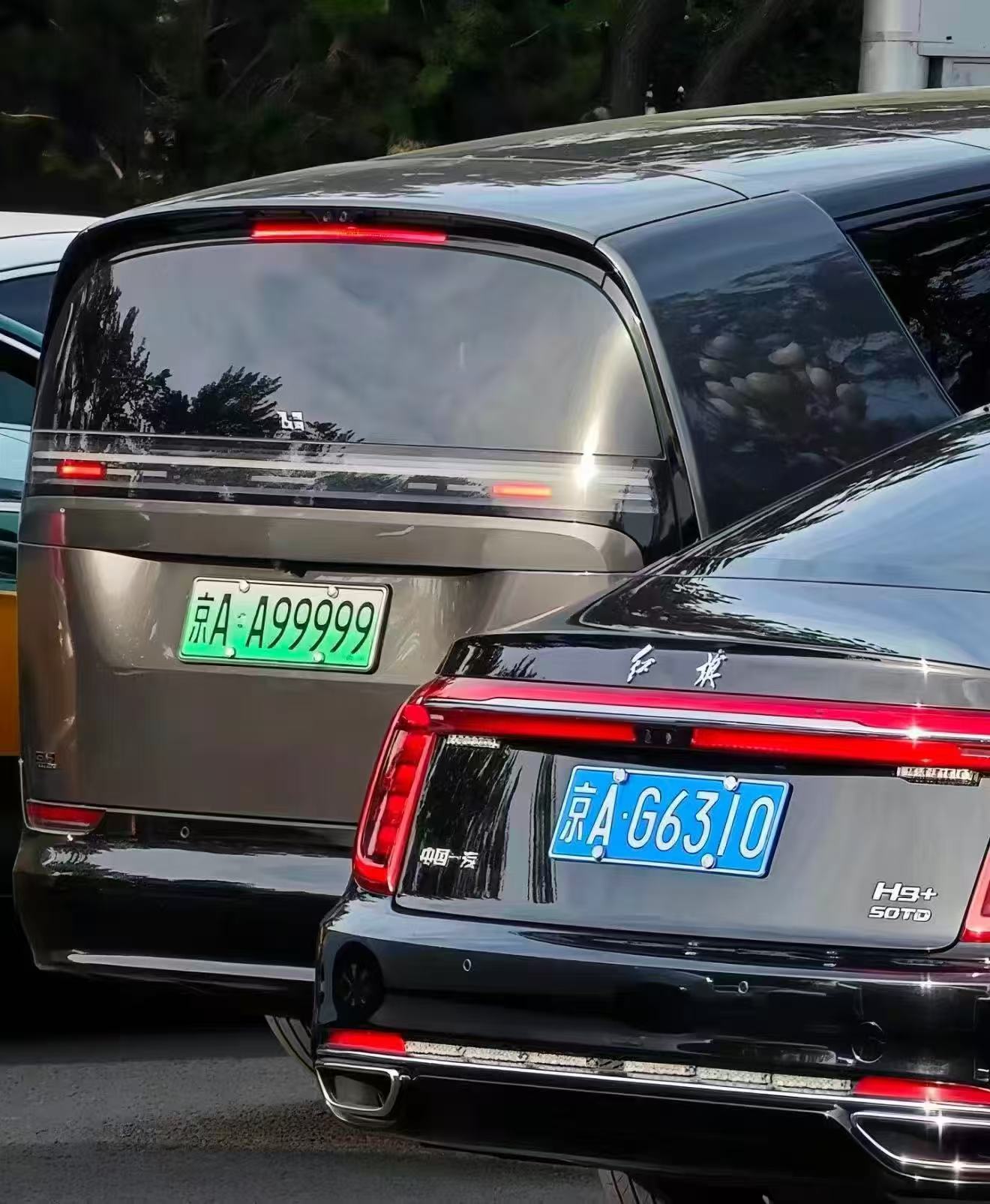 有没有人知道，这两个车牌谁更厉害