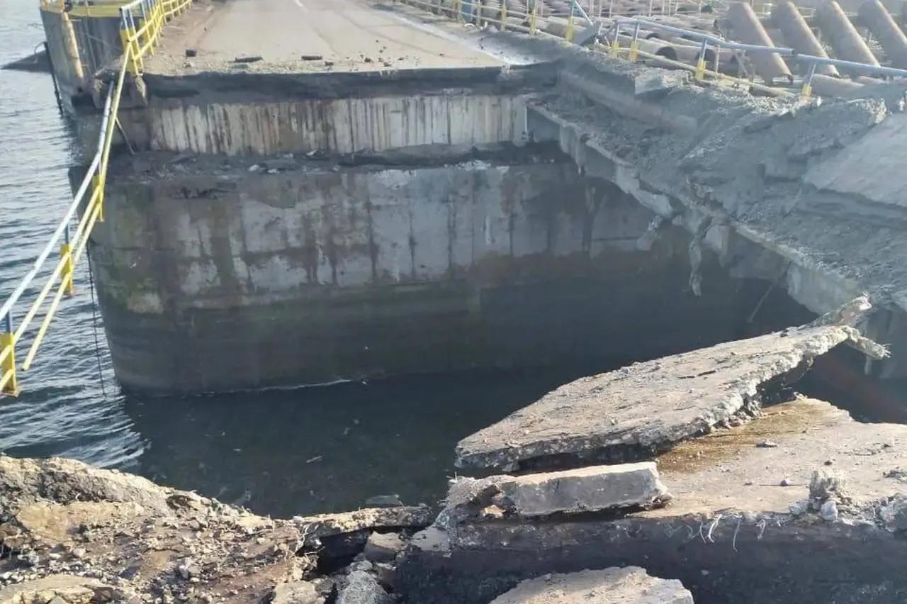 俄军用导弹袭击了哈尔科夫州的佩切涅日斯克水库大坝，这里是连接哈尔科夫和楚古耶夫至