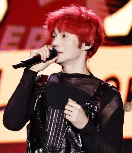 就没人觉得单依纯的回应有点奇怪吗被维权之后，她的意思大概是：这是团队的事，