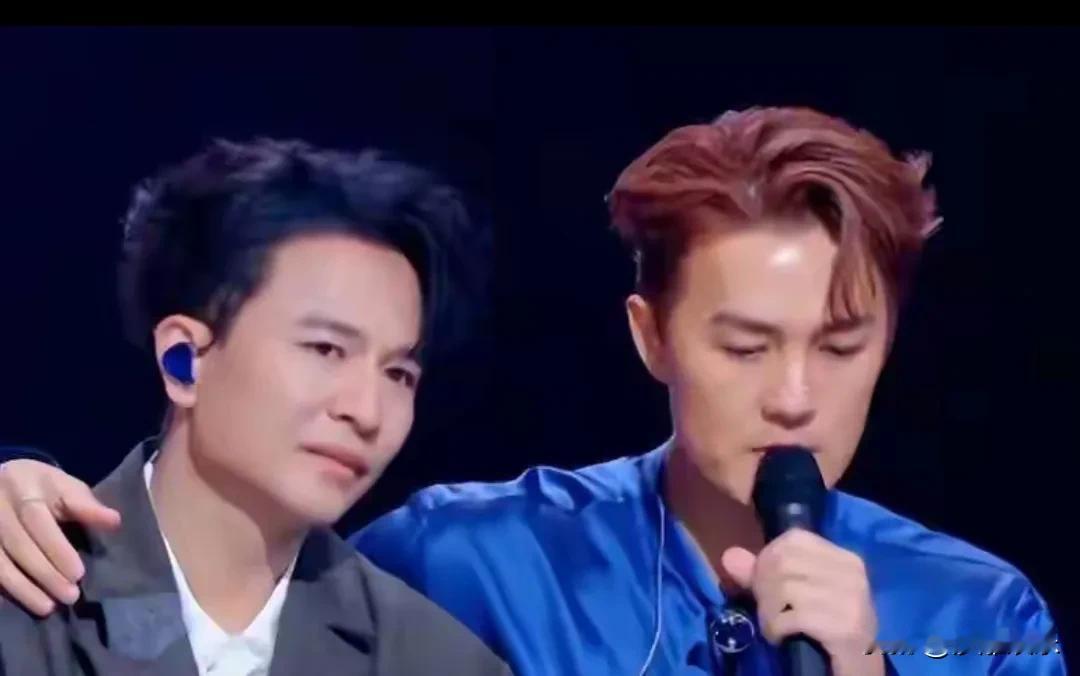 台上点评犀利，台下粗口泄愤，这届乐评人是不是把“没素质”当成了“真性情”？最