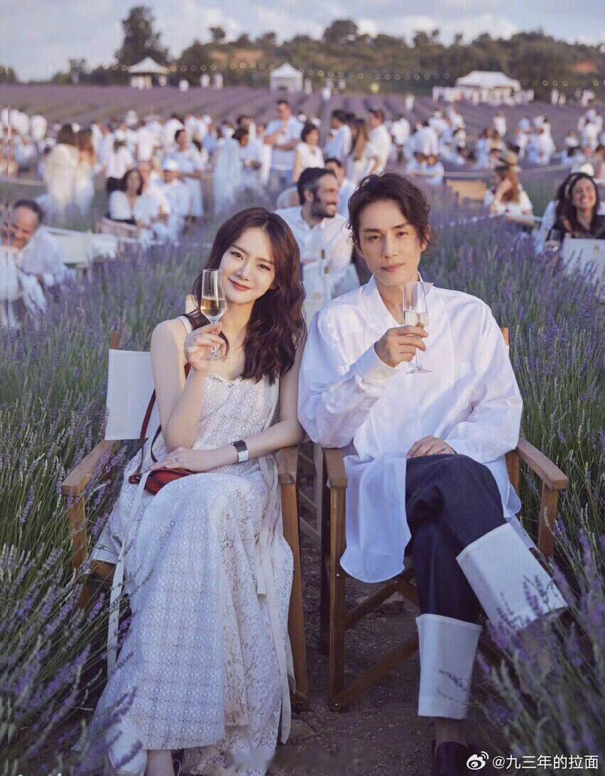 好喜欢听黄子韬戚薇讲话，好多重点啊哈哈哈哈哈哈夫妻间的事都抖落出来了想跟黄子韬