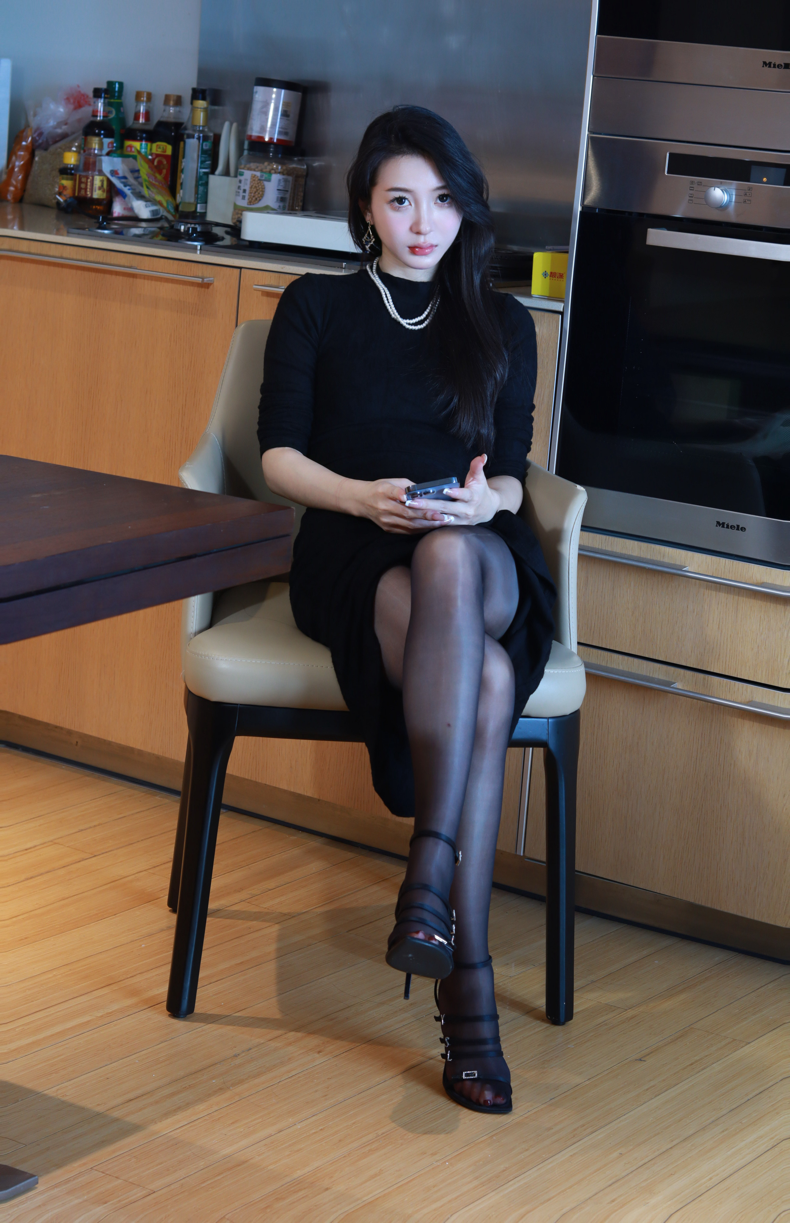 油亮黑绫LingTouch，绫吊带袜「琉光」8D无缝裆连裤袜​​​