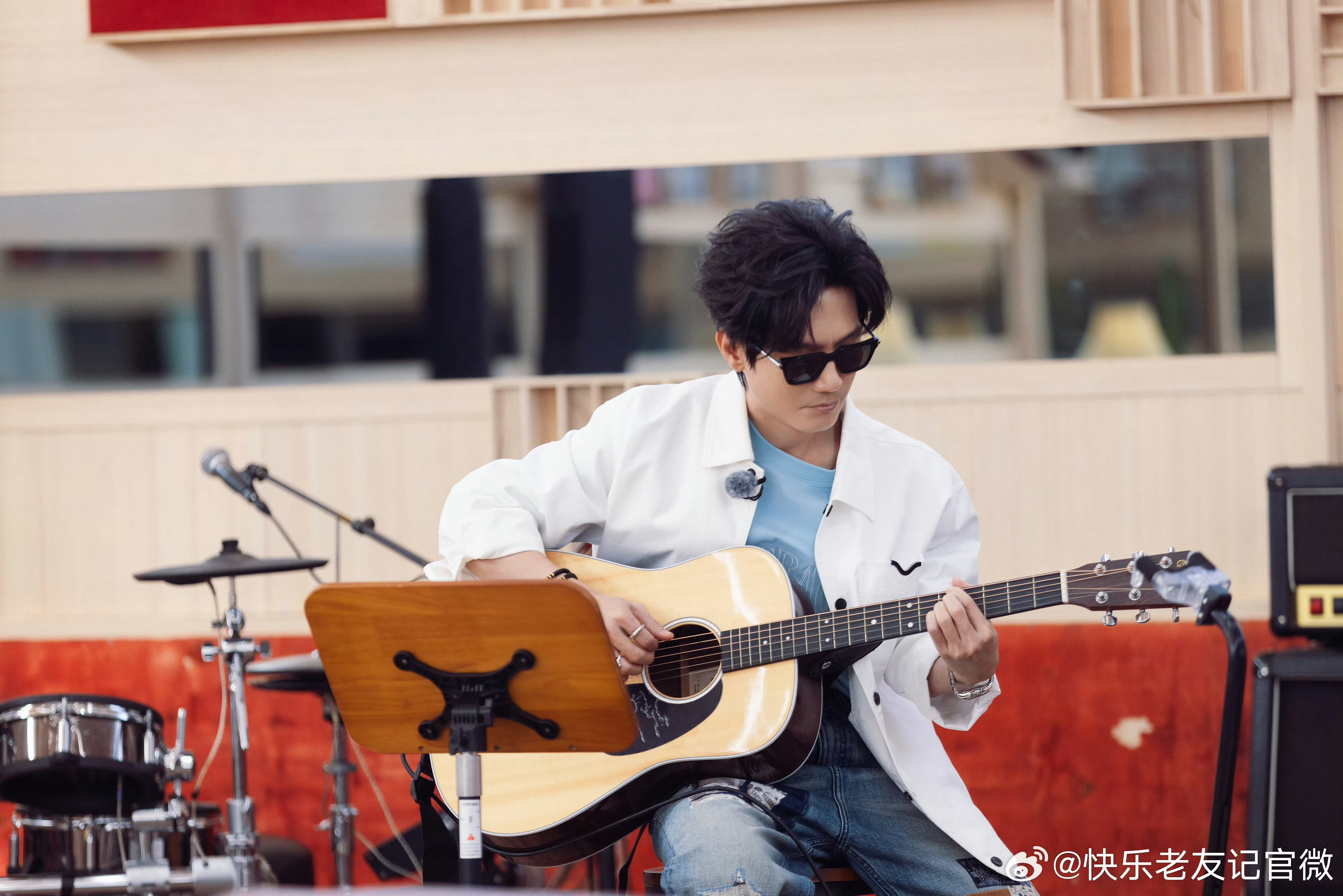 这节目组是真把观众的话当事办《快乐老友记》这节目能处！！是真把观众的话放心上啊，