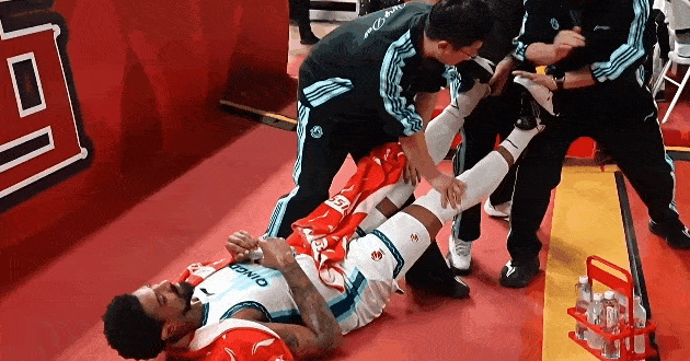 青岛客场不敌山西，12进8被对手以下克上0:2横扫，这个结果有些出乎意料，第一场