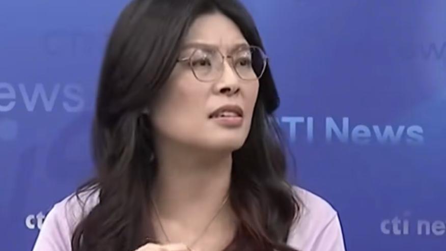 郑丽文重磅发声后惨了！蓝营内部围攻，民进党趁机补刀。郑丽文一句话惹了两