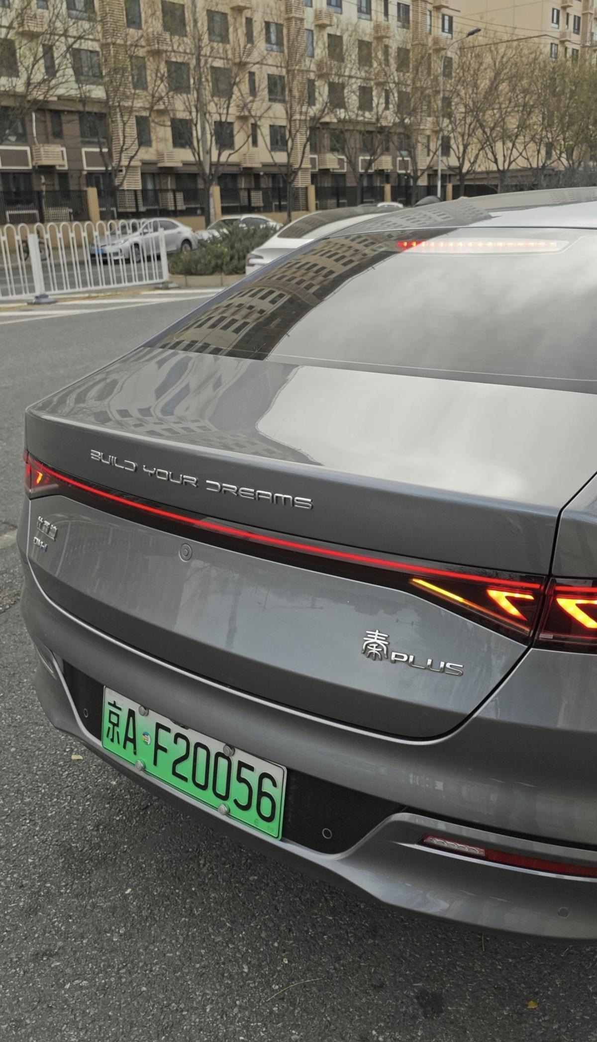 感觉滴滴出行美股退了后，他们就带了一些情绪，很多合规的东西都不搞了，对于司机这边