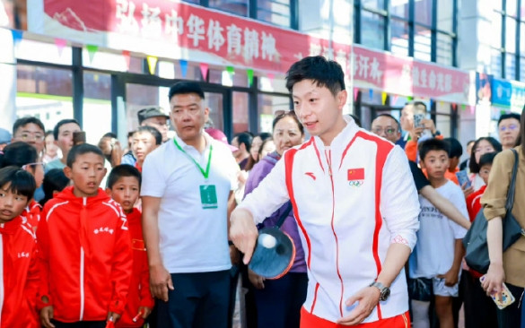 马龙说没找到理由和乒乓球说再见，只要心怀热爱，永远都是当打之年。