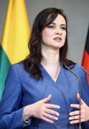 中国外交部发布声明， 2月6日，针对3日立陶宛公开承认错误，外交部发言人林剑