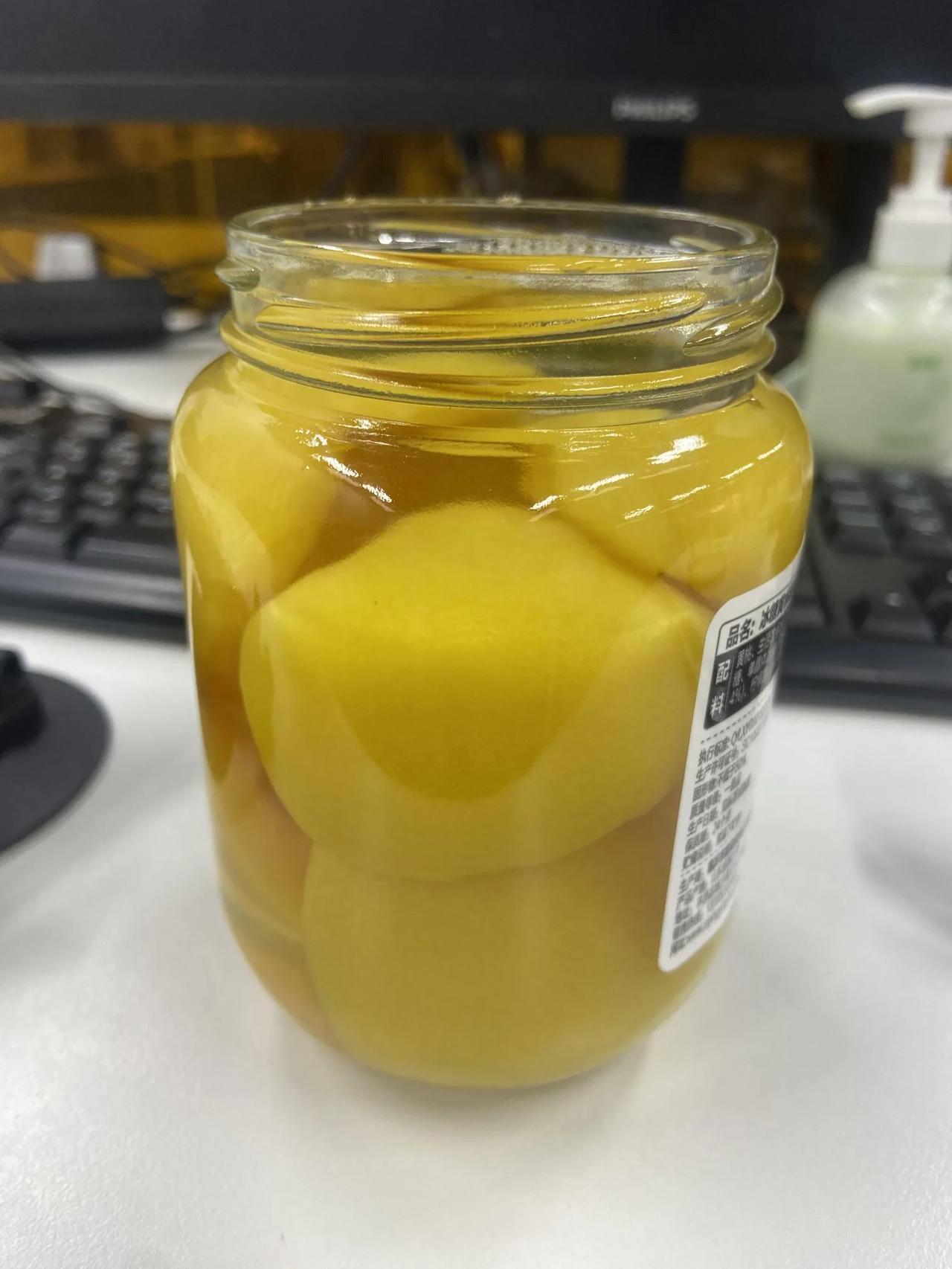 婆婆昨天来电话让我老公开始准备年货了我们结婚五年和婆婆一直没分家，因为我们上班