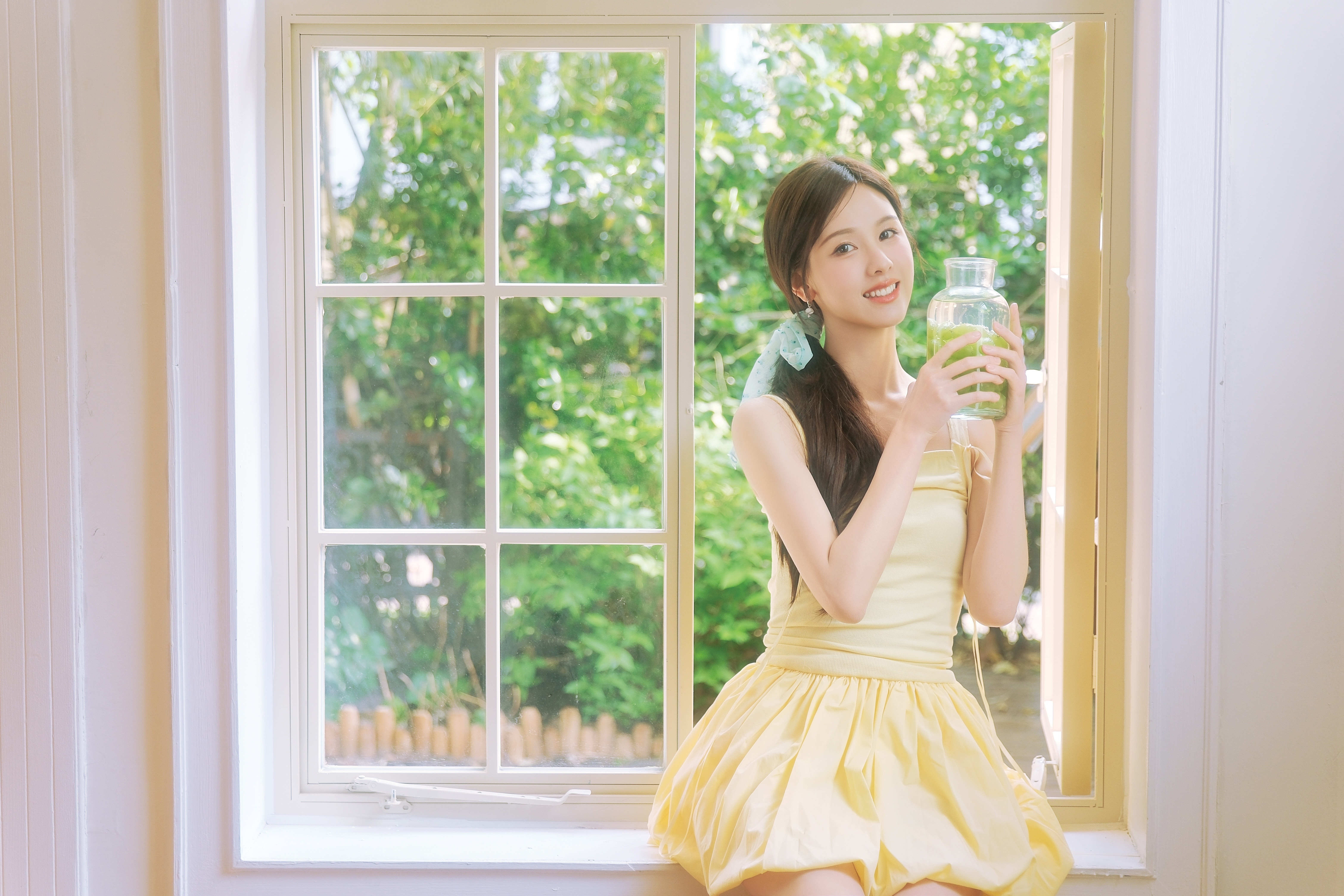 陈都灵采撷果香，是甜蜜的一万次蕴酿​​​