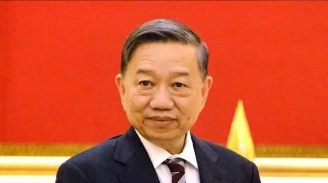 总理曾直接下死命令，国内近700家国企，8月31号之前必须敲定五年重组方案，一点