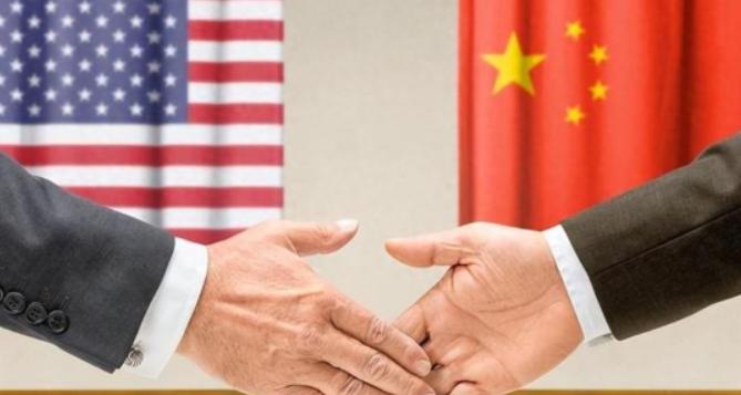 中国摊牌了，美国反而有些手足无措。8月5日，依据《反外国制裁法》，中方直接把美国