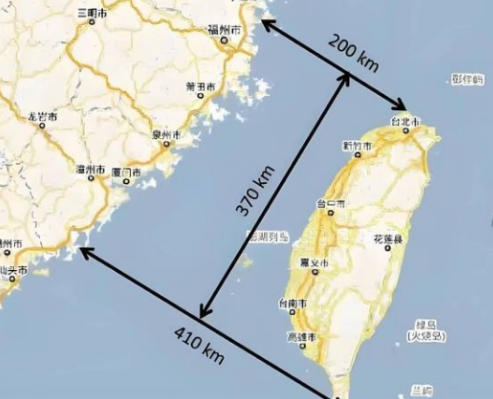 中国高层绝对有高人，围台这事他们玩得太稳了！一开始只是绕着台湾搞点军演，还会提前