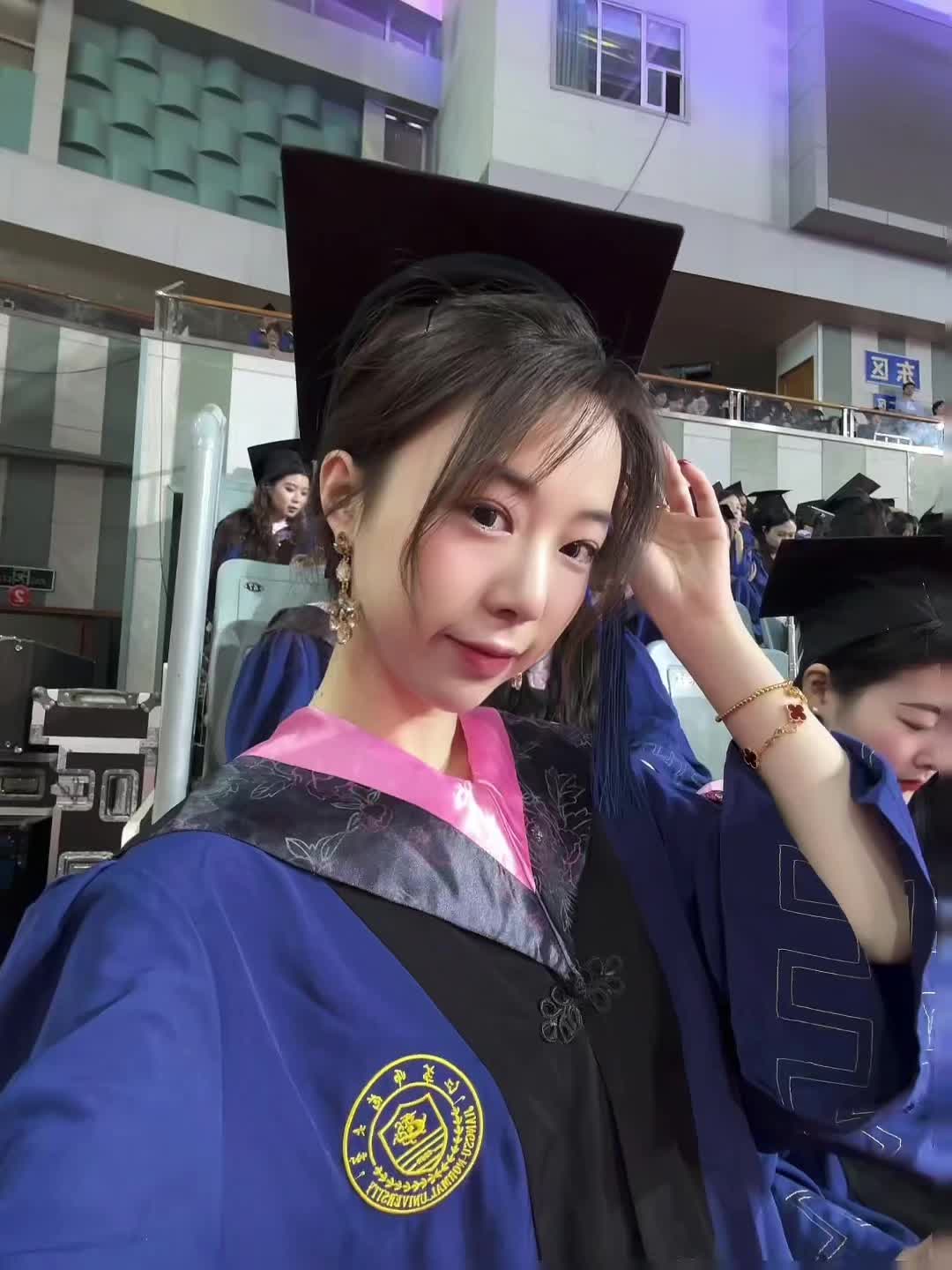 月亮圆或不圆 都没关系