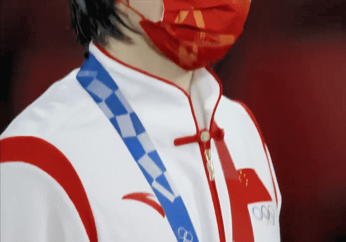 酷酷的陈梦碰到了帅帅的哥这是表格的荣幸✌🏻