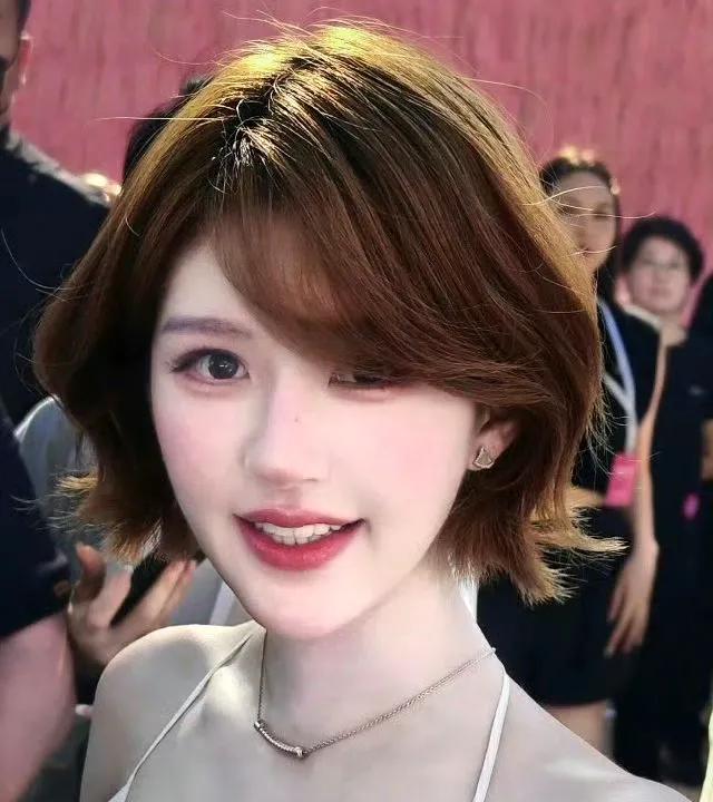 从北京语言大学哈萨克斯坦分校，看中国文化如何“圈粉”中亚青年在哈萨克斯坦首都阿