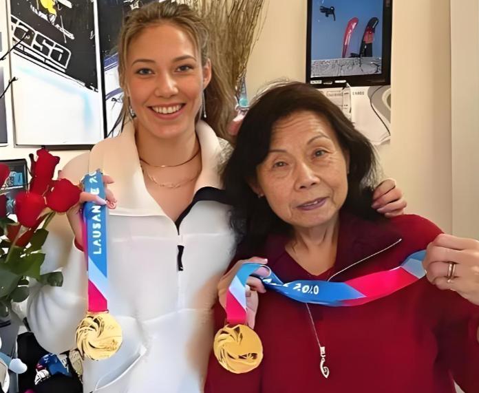 悲喜交加！夺冠不到一个小时，谷爱凌便收到一个噩耗。米兰冬奥会的赛场上，谷爱凌