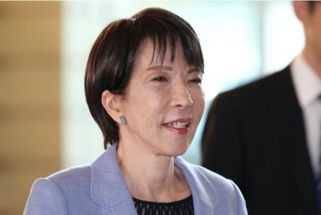政治献金爆雷，高市早苗的回应惹怒日本舆论：只是小事。 11月28日，朝日新闻