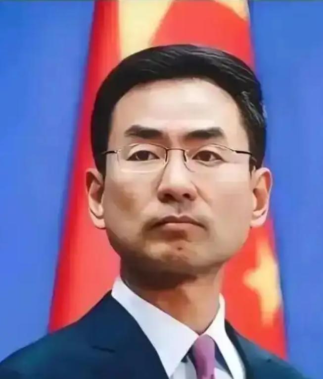 中国应向全世界公告，凡在中国历史上侵犯过中国的国家，如敢再次侵犯中国，中国将对其