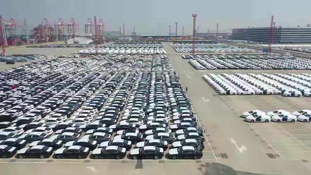 比亚迪在韩国这发展速度简直逆天了！韩媒报道说才用5个月，销量就超越去年了。想当年