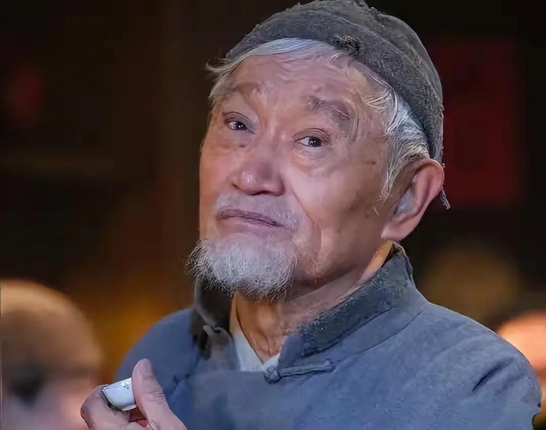 89岁的牛犇老师，送走了66岁的儿子王侃。消息今天下午在圈内传开，很多人第一反应