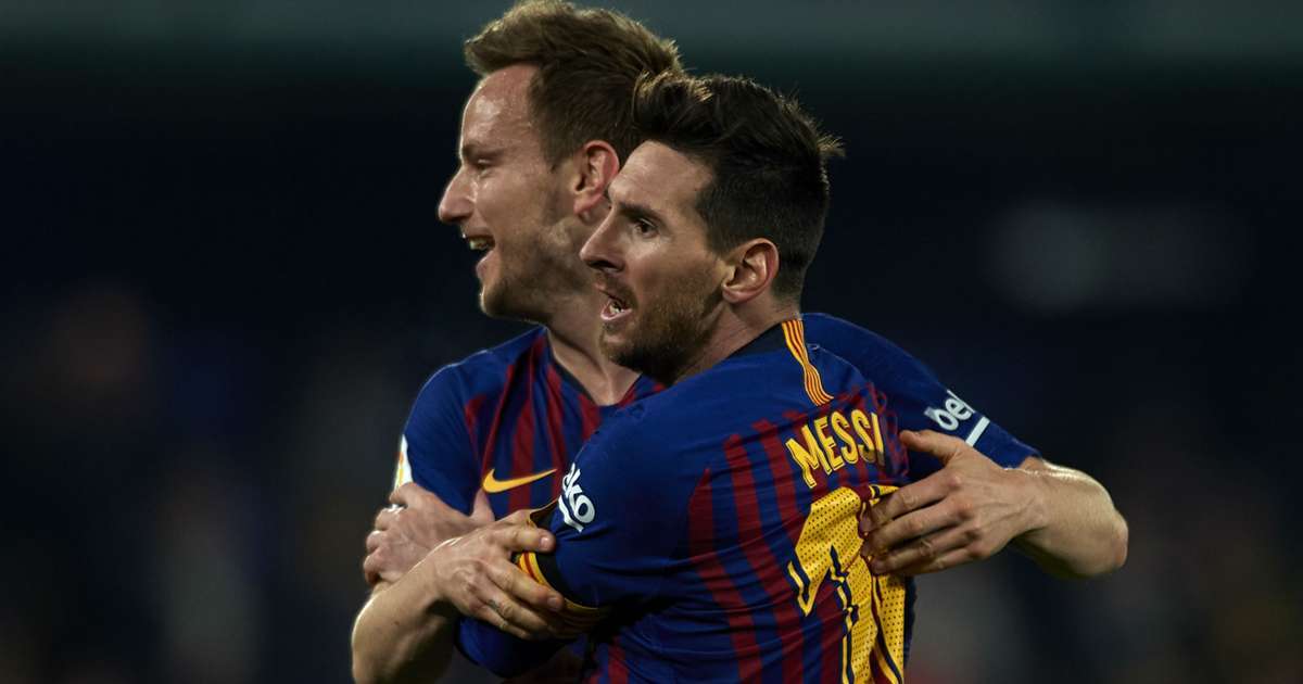 📣拉基蒂奇在《TheRestIsFootball》节目中接受采访聊到梅西