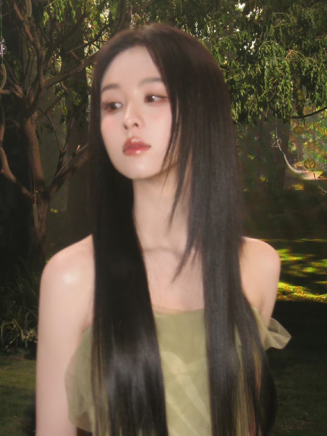 陈都灵ccd镜头陈都灵绿裙黑长直嘟嘟ccd镜头这张真的太美了​​​