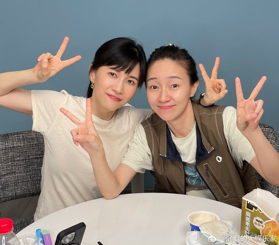 她们俩真的越长越像难道是嫡长闺了！从《我家那闺女》开始知道焦俊艳和pap
