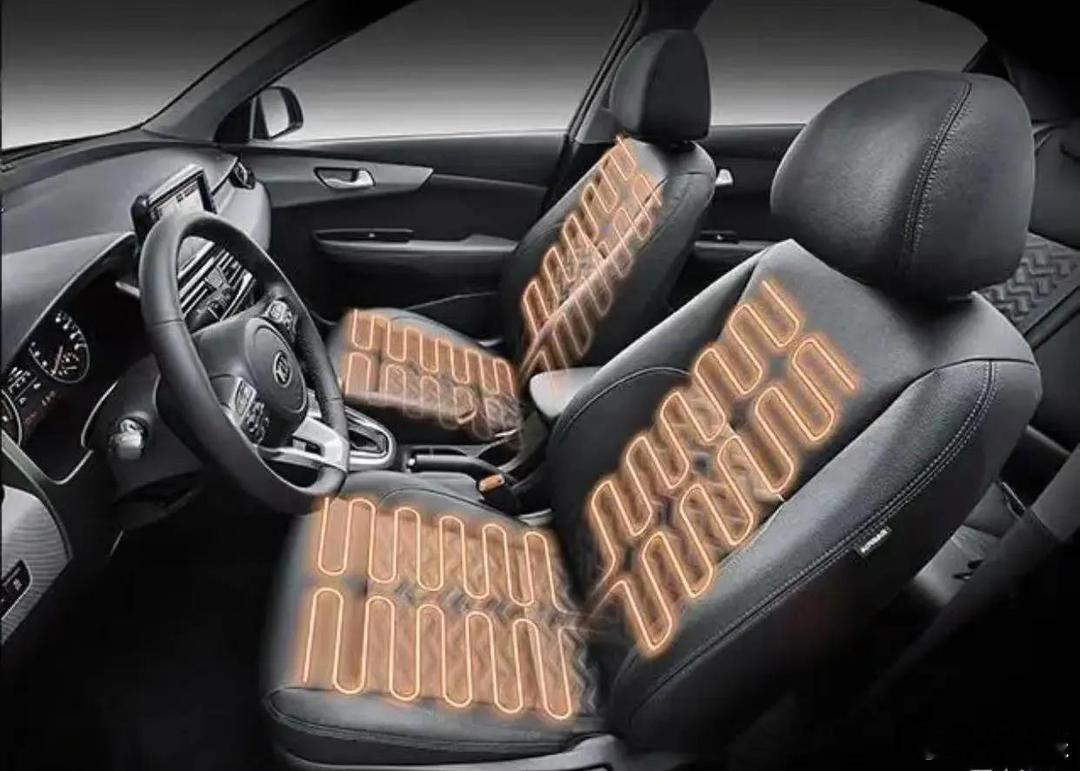 北方冬天零下十几度常态，座椅加热对纯电用户而言堪称“保命装”。相比暖风需30
