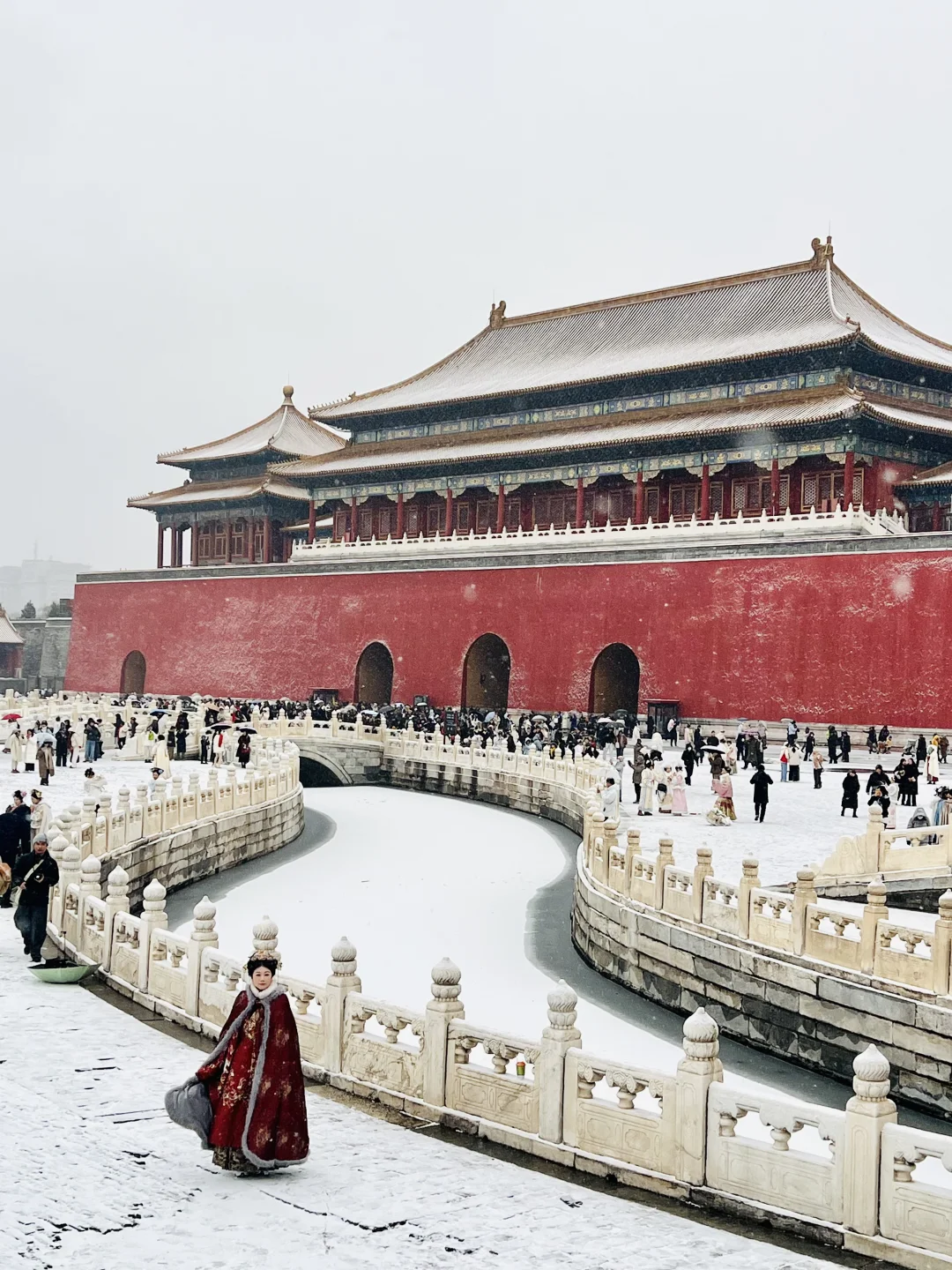 12.12北京初雪❄️故宫红墙堆雪美到失语❗