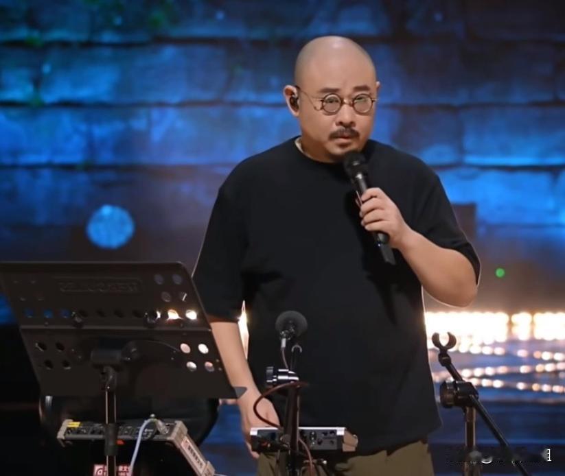 我发现，刀郎这次真正出圈的，不只是“免费”两个字。9月12日晚，“山歌万里”