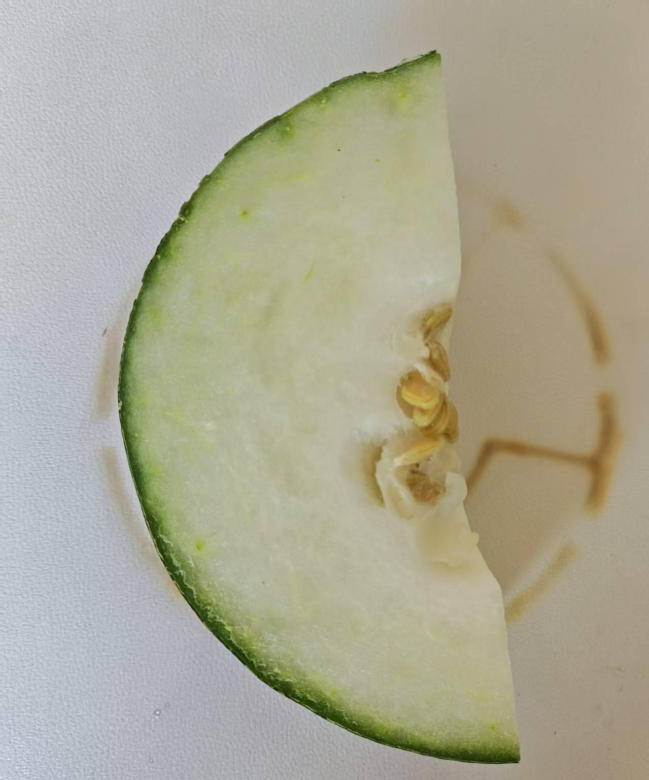 #万能生活指南#谁知道，冬瓜除了和榨菜一起做汤，还能怎么吃？我家里这块冬瓜买